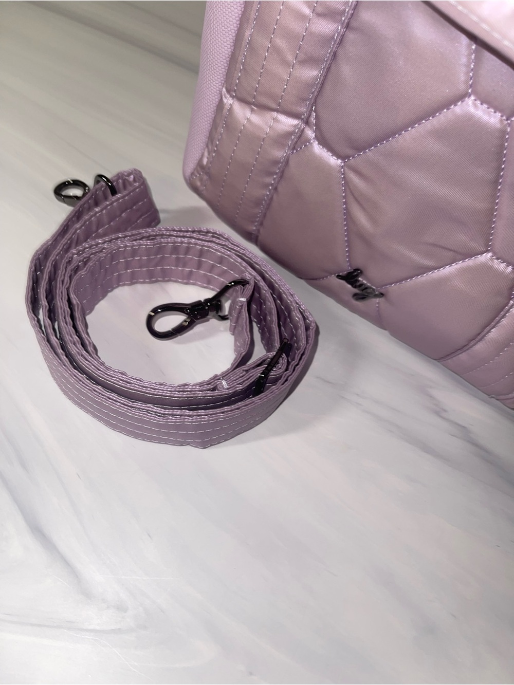 Lug Cadence Crossbody Metallic Sugarplum like new! - Picture 2 of 9